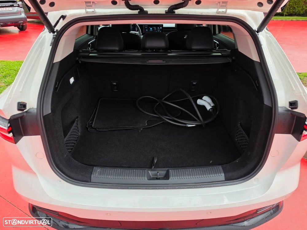 MG HS 1.5 Plug-in Hybrid Luxury - 6