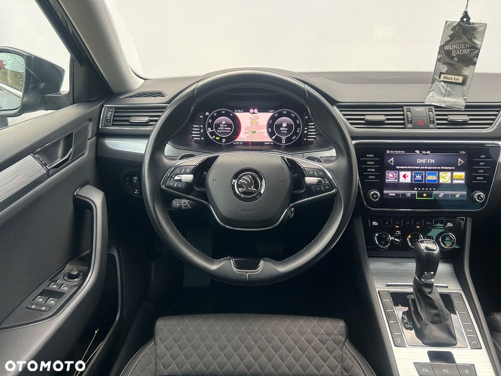 Skoda Superb 2.0 TDI DSG Ambition - 22