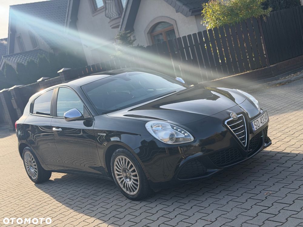 Alfa Romeo Giulietta 2011 photo 2