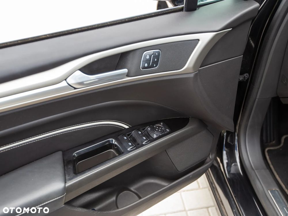 Ford Mondeo 2.0 TDCi Bi-Turbo PowerShift-Aut Vignale - 26