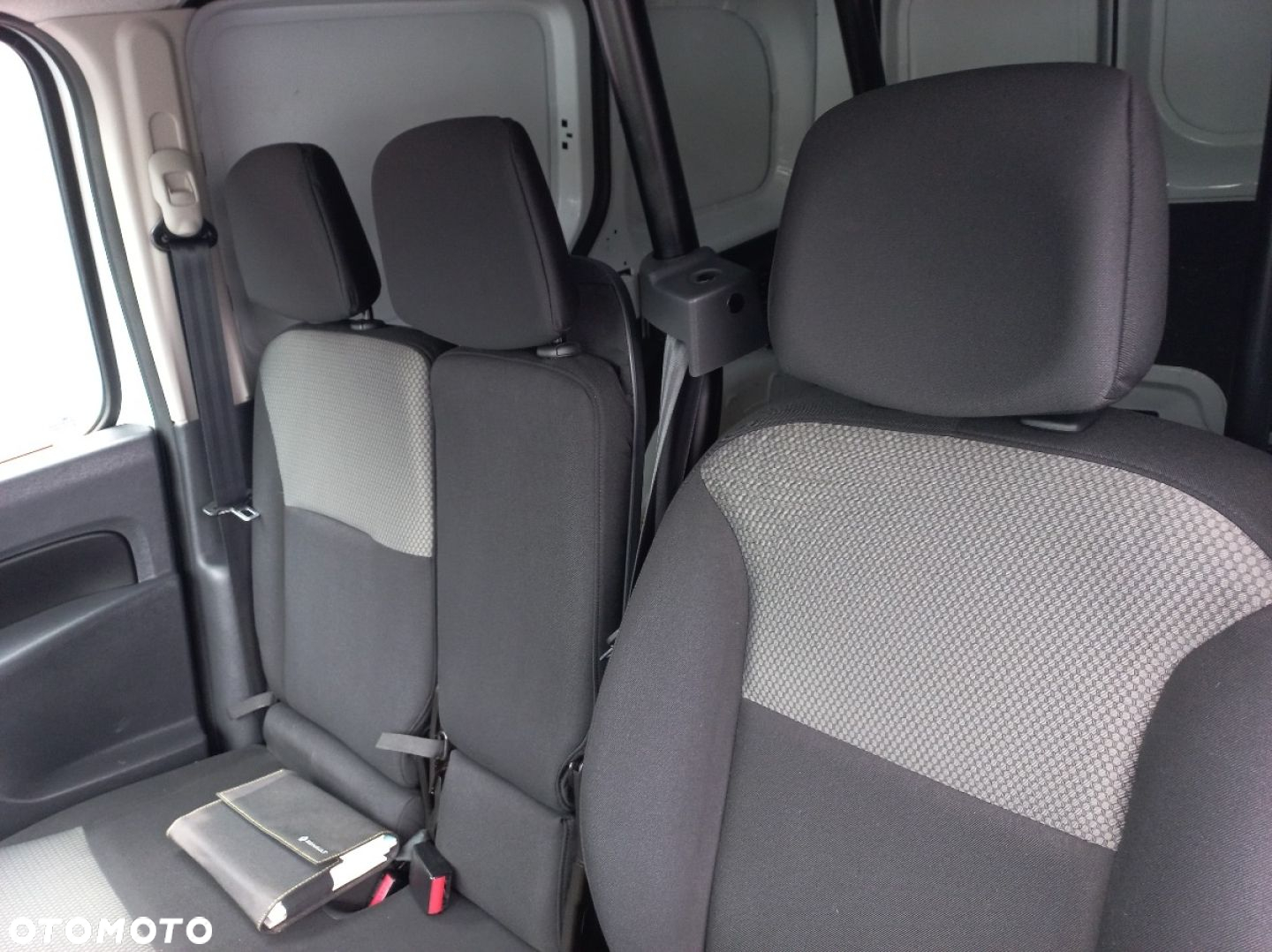 Renault KANGOO - 12