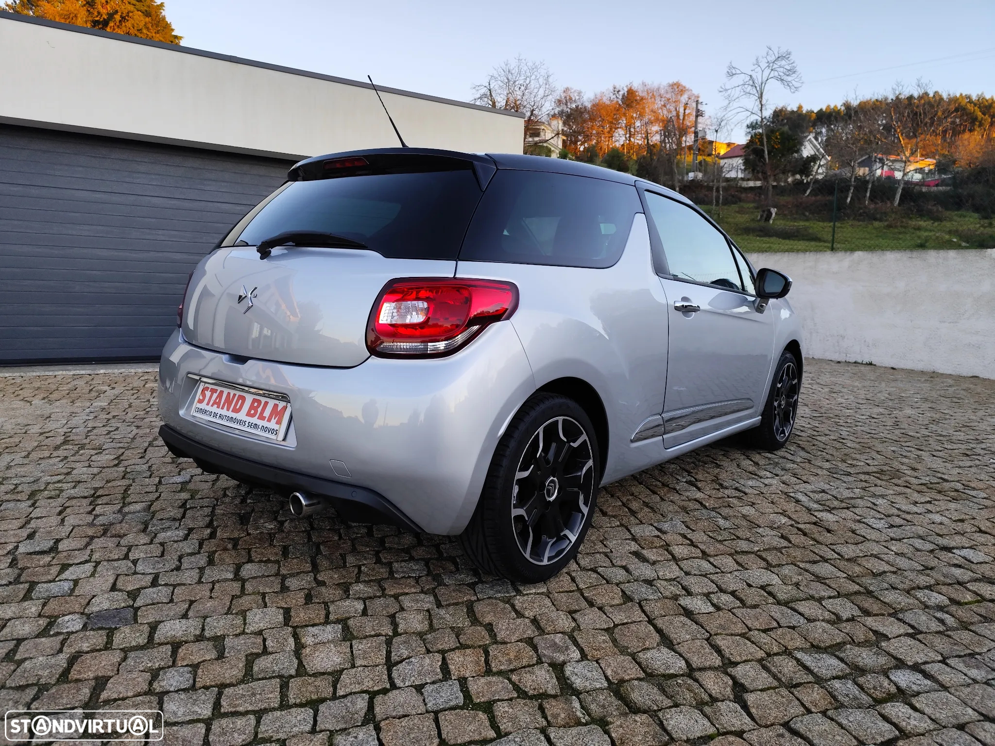 Citroën DS3 1.6 HDi Airdream So Chic - 4