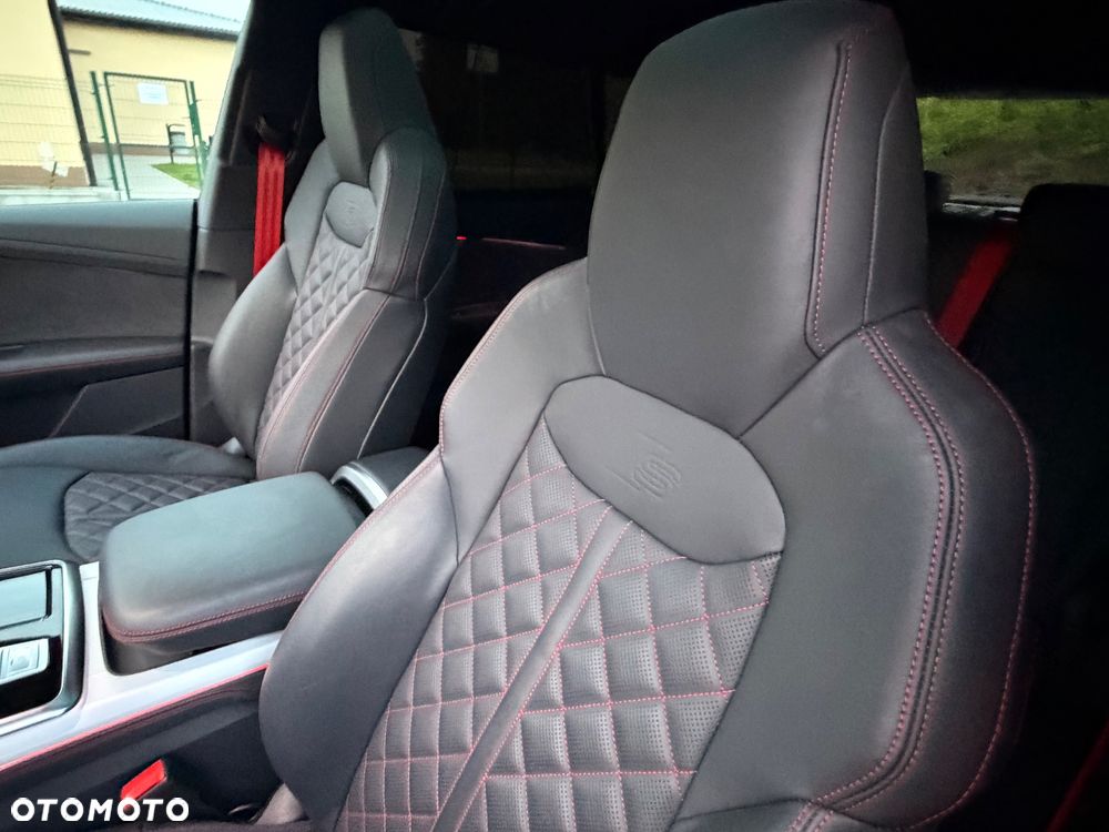 Audi Q8 60 TFSI e PHEV Quattro Tiptronic - 37