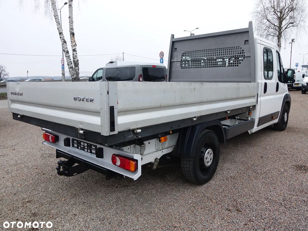 Peugeot Boxer 3.0 180 KM DOKA 7-osobowy skrzynia ładunkowa - 24