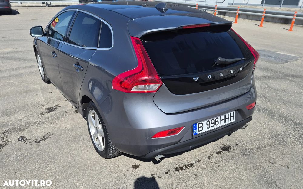 Volvo V40 D4 Summum - 14