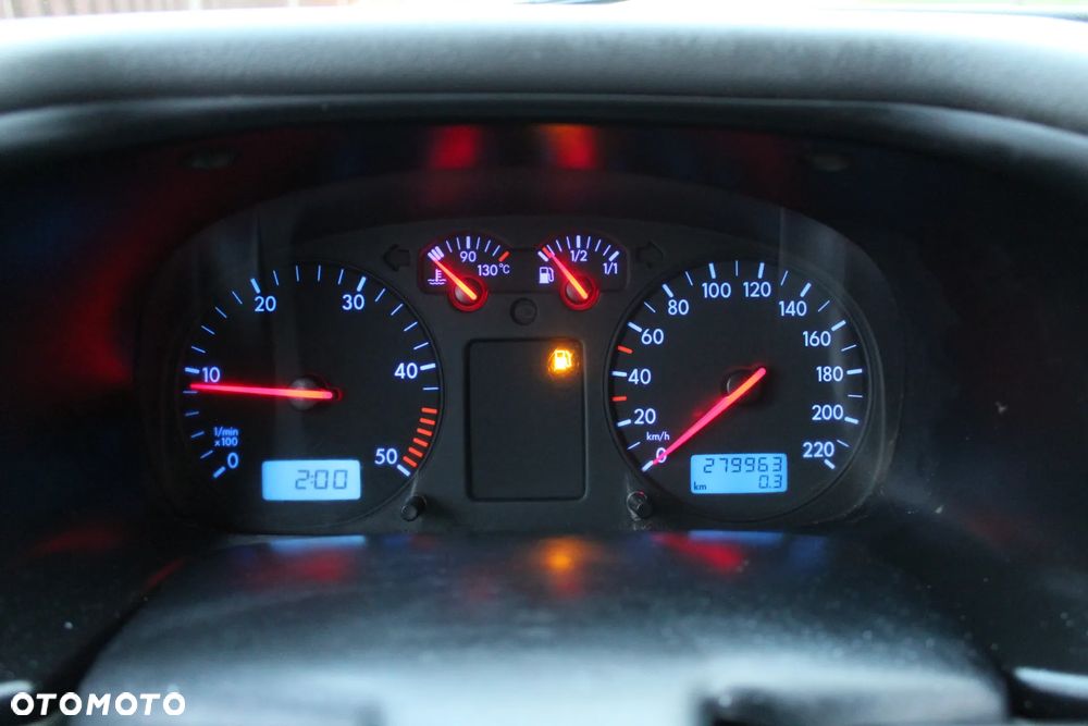 Volkswagen TRANSPORTER T4 DOKA - 25