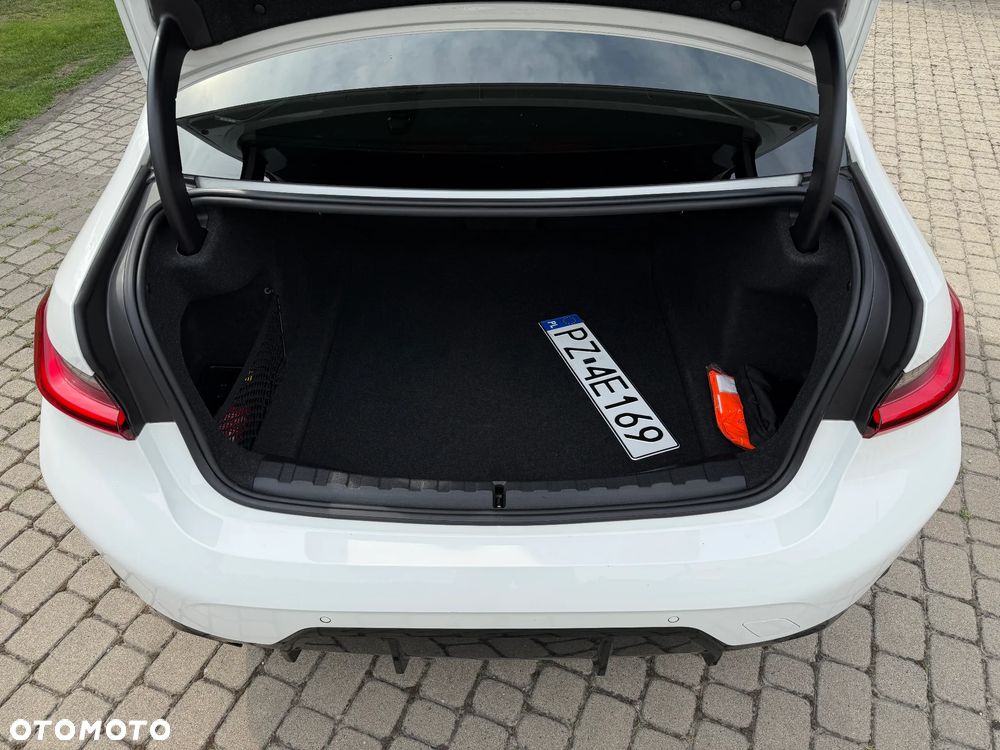 BMW Seria 3 320d xDrive mHEV M Sport sport - 20