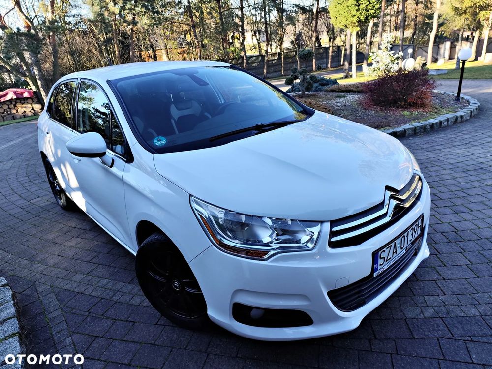 Citroën C4 e-HDi 110 Stop/Start System Selection - 10