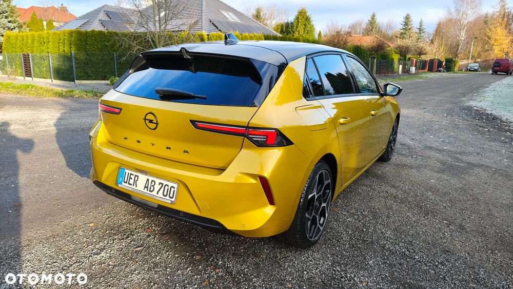 Opel Astra 1.2 T GS Line S&S - 22