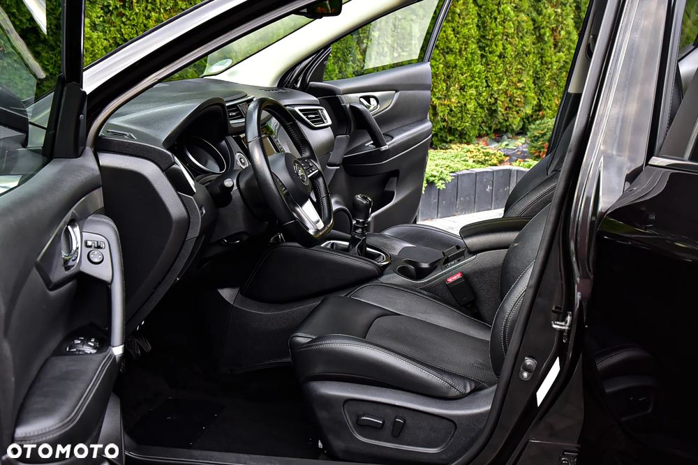 Nissan Qashqai 1.3 DIG-T TEKNA+ - 14