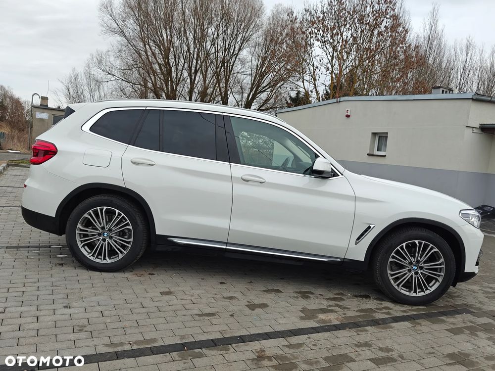 BMW X3 sDrive18d Luxury Line - 4