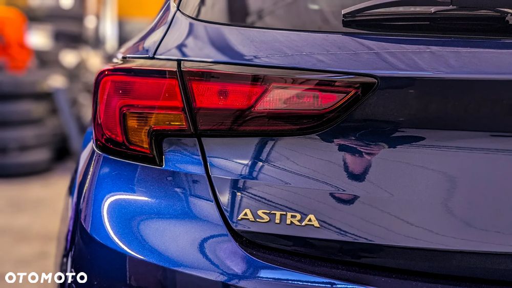 Opel Astra 1.2 T Edition S&S - 10