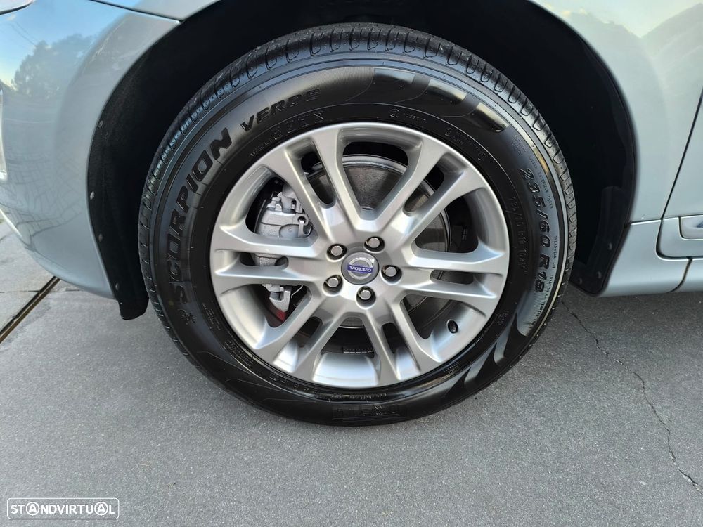 Volvo XC 60 D4 Geartronic Summum - 17