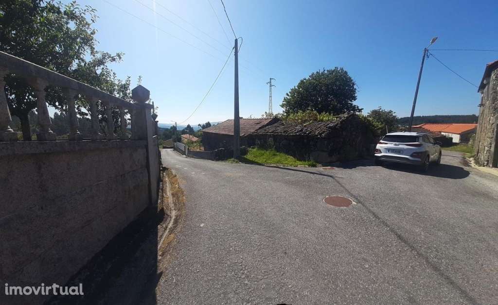 Quintinha com moradia e anexos em pedra para restauro - Grande imagem: 5/11