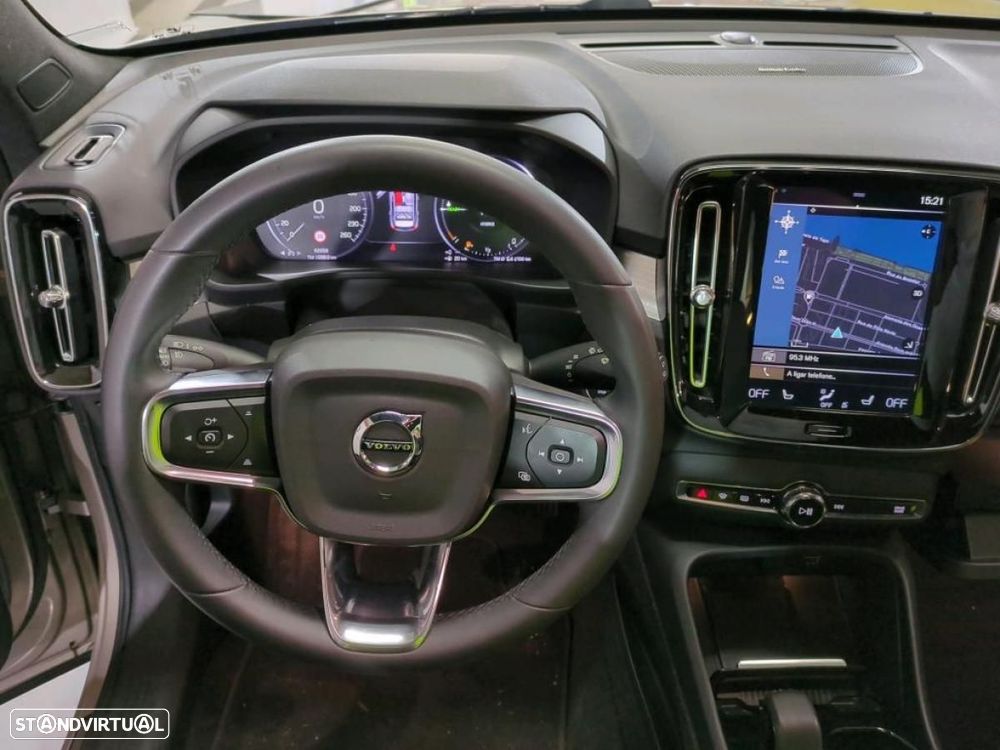 Volvo XC 40 1.5 T4 PHEV Plus Bright - 3