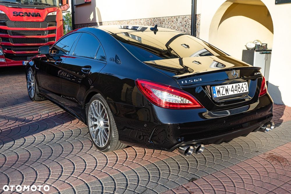 Mercedes-Benz CLS - 10