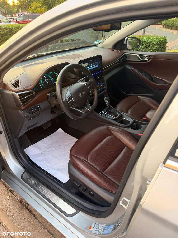 Hyundai IONIQ Hybrid Platinum - 5