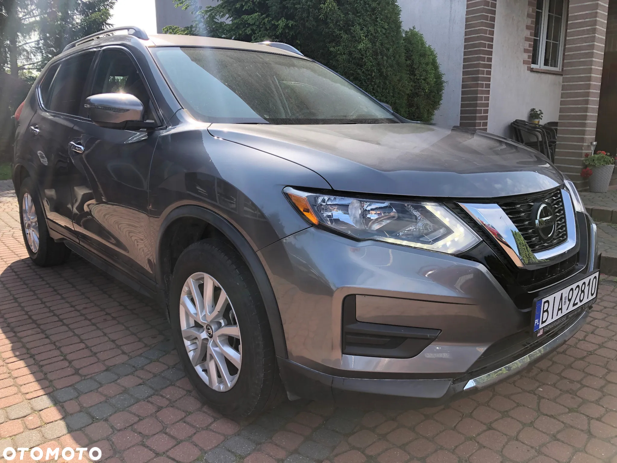 Nissan Rogue - 2