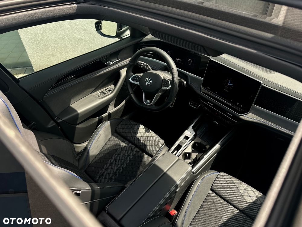 Volkswagen Passat - 16