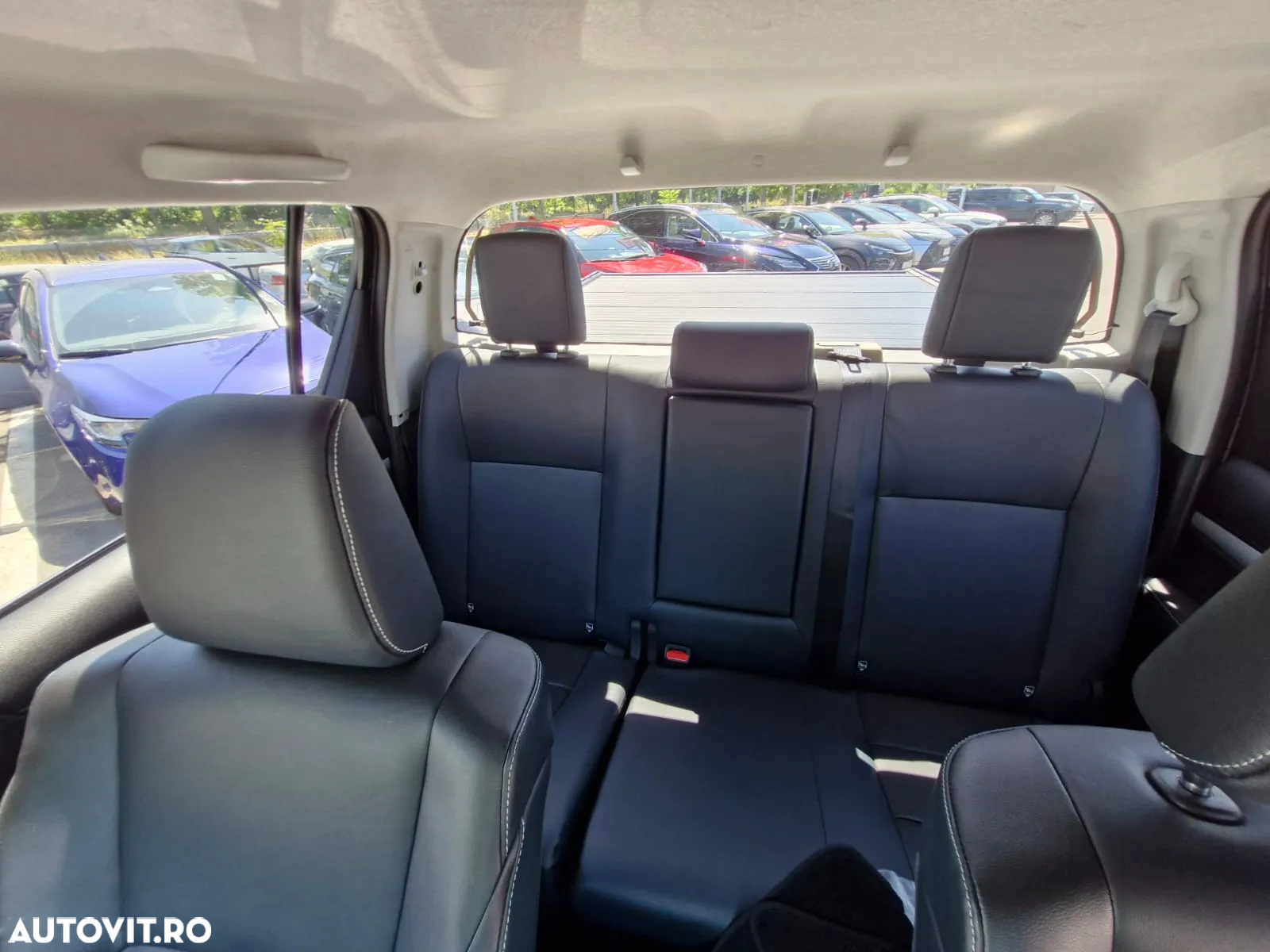 Toyota Hilux 2.4D 150CP 4x4 Double Cab AT Executive - 17