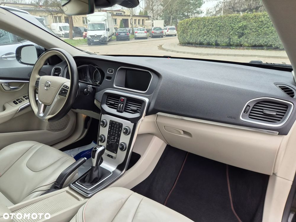 Volvo V40 Cross Country D2 Ocean Race - 17