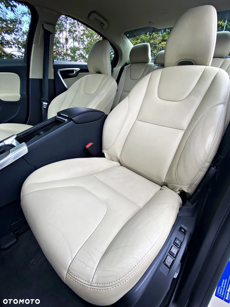 Volvo S60 2014 photo 4
