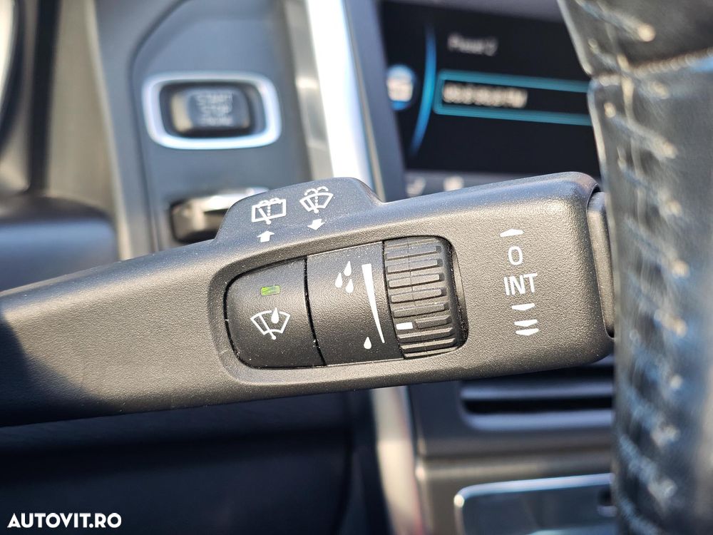 Volvo XC 60 D5 AWD Summum - 33