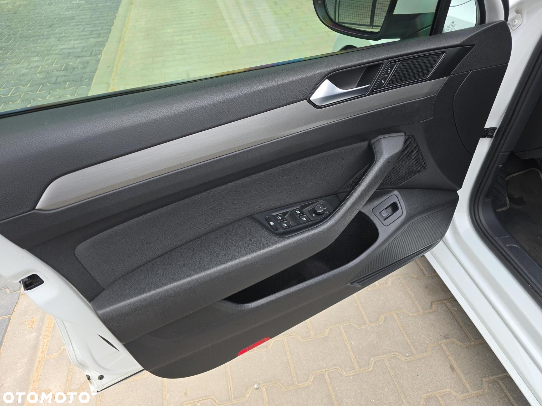 Volkswagen Passat 2.0 TDI BMT Comfortline - 21