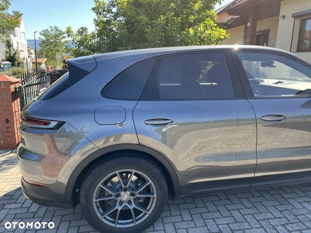 Porsche Cayenne - 6