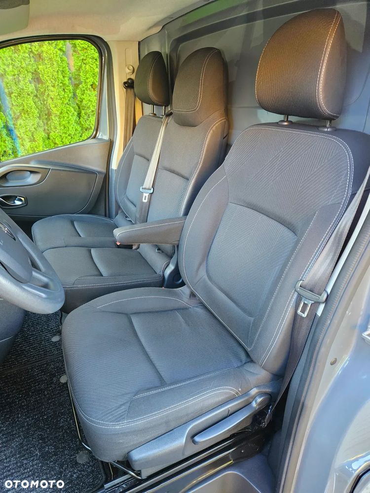 Renault Trafic - 14