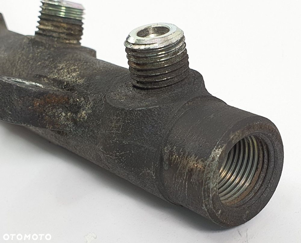 LISTWA WTRYSKOWA BMW 7 E65 3.0 D 7788679 - 3