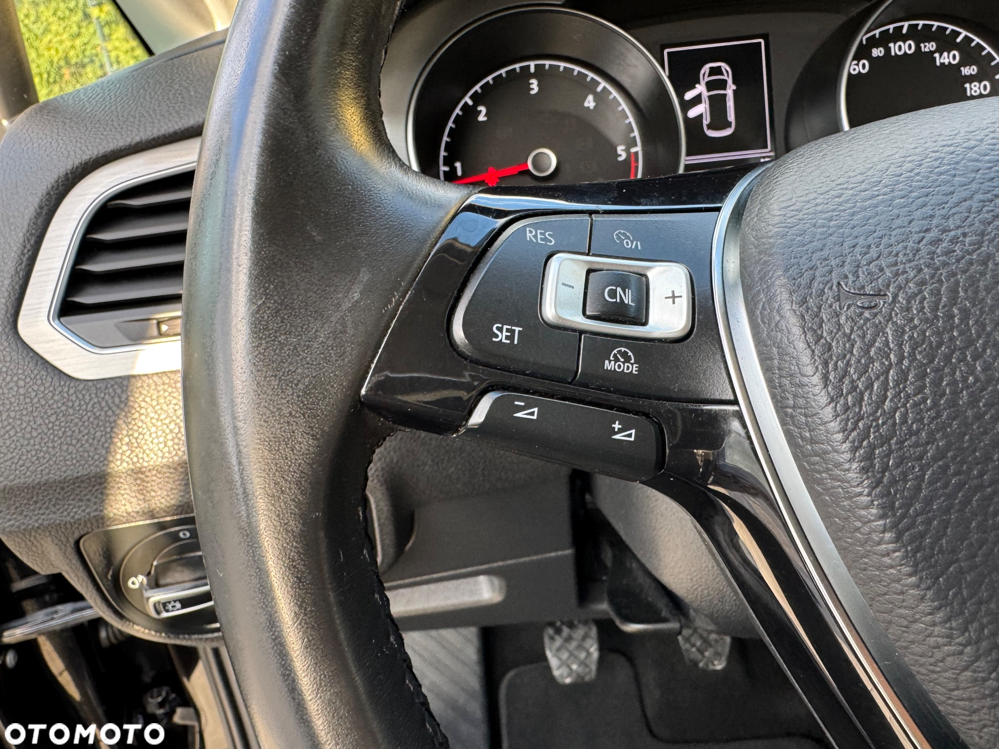 Volkswagen Golf Sportsvan 1.6 TDI BlueMotion Trendline - 27
