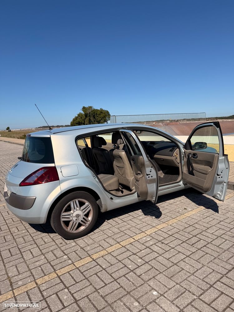 Renault Mégane 1.5 dCi Dynamique - 7