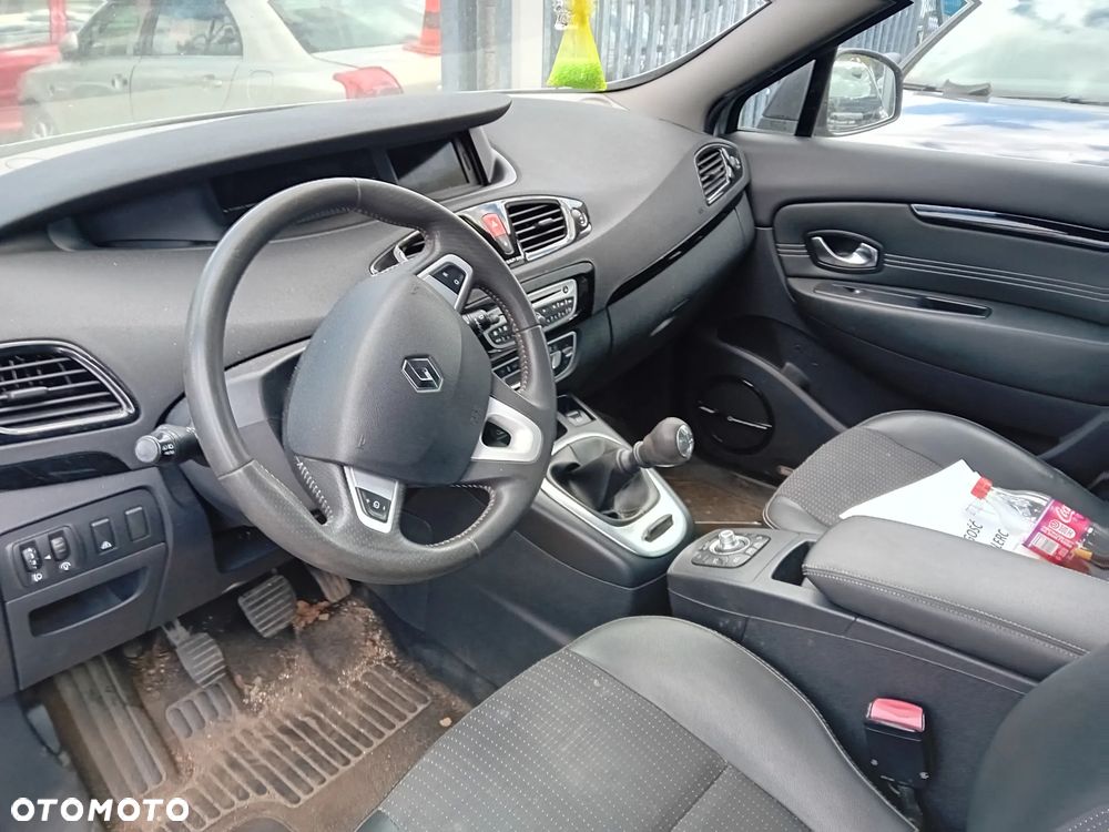 *RENAULT SCENIC III* Samochód na części - 7