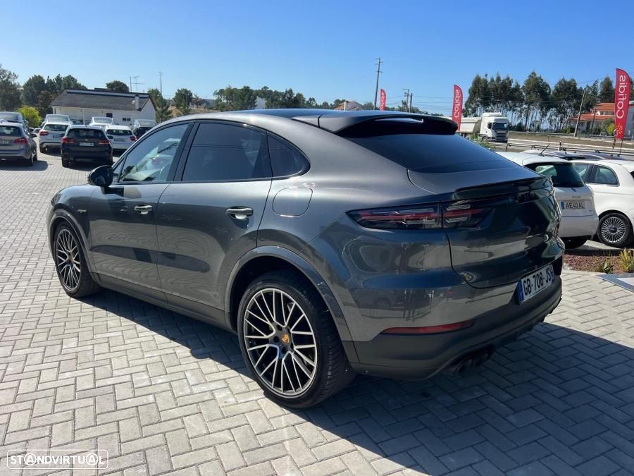 Porsche Cayenne Coupé E-Hybrid - 2