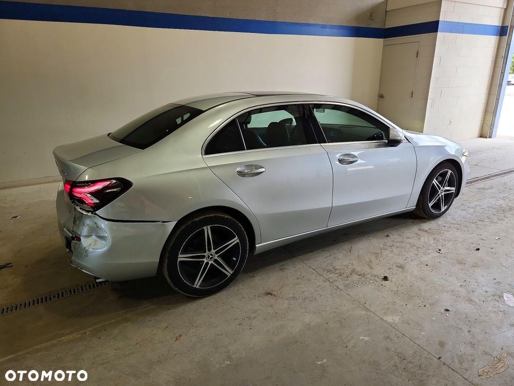 Mercedes-Benz Klasa A 220 4Matic 7G-DCT - 4