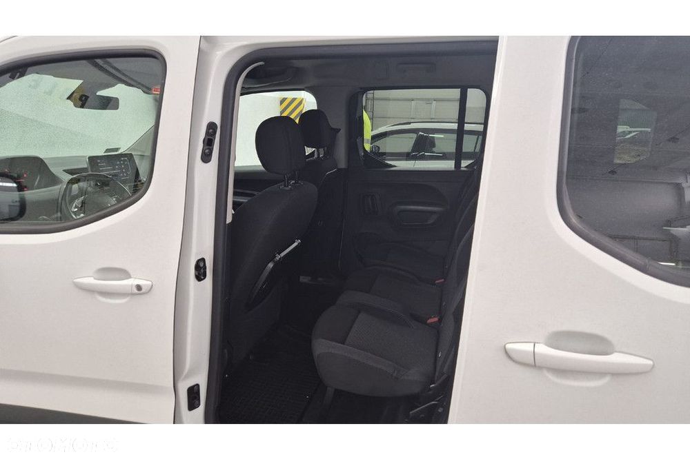 Peugeot Rifter 1.5 BlueHDI Allure SalonPL VAT23% Właścicielem pojazdu jest Ayvens Financial Services Polska - 6