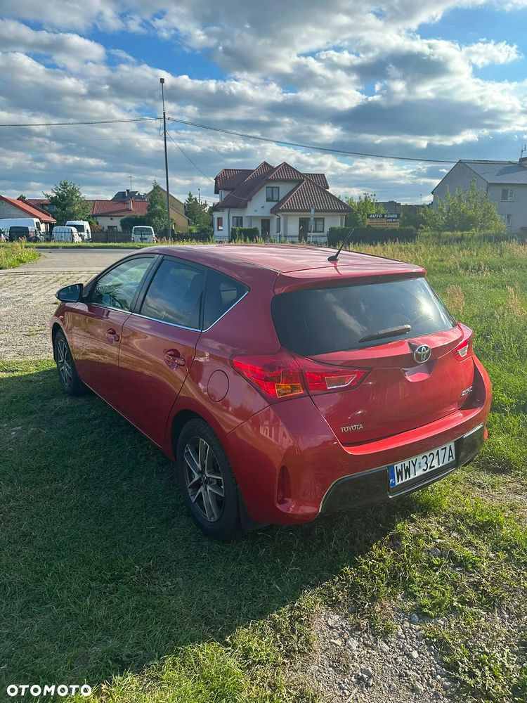 Toyota Auris 1.6 Premium Start - 4