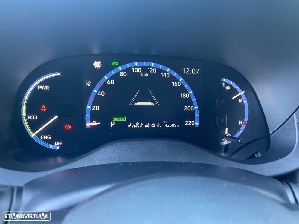 Toyota Yaris Cross 1.5 HDF Comfort Plus - 13