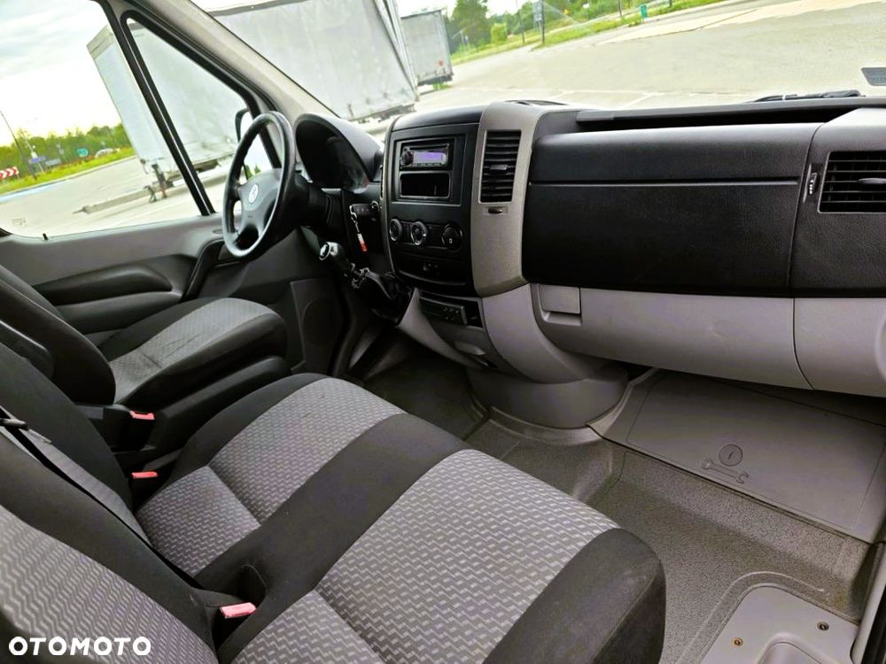 Volkswagen CRAFTER 2.0 TDI - 165 KM – L2H2 – IZOTERMA - CHŁODNIA – MROŹNIA (-20’C) - 28