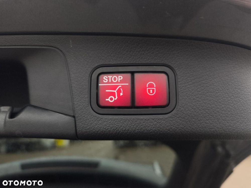 Mercedes-Benz GLA - 22