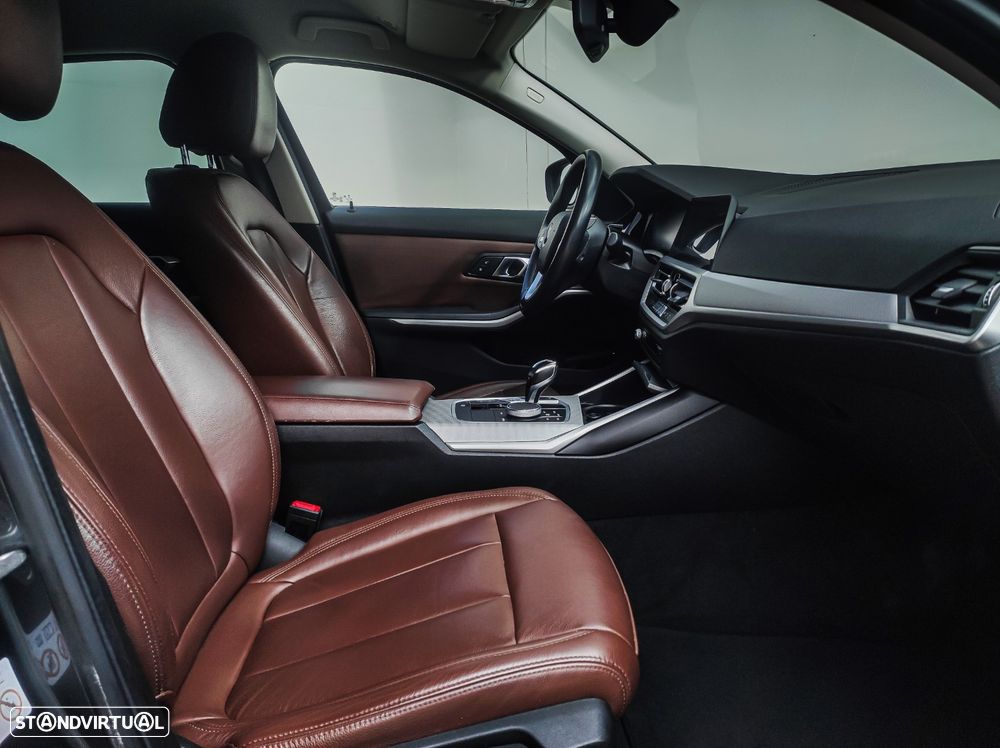 BMW 330 e iPerformance Advantage - 13