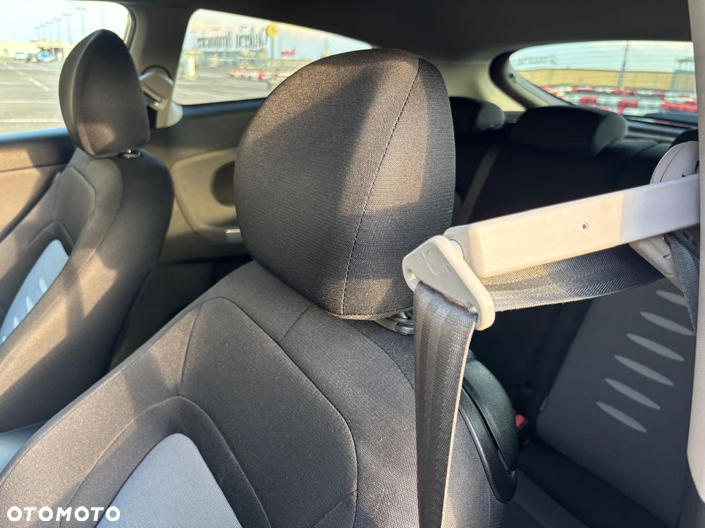 Kia ProCeed 1.6 GDI L - 14