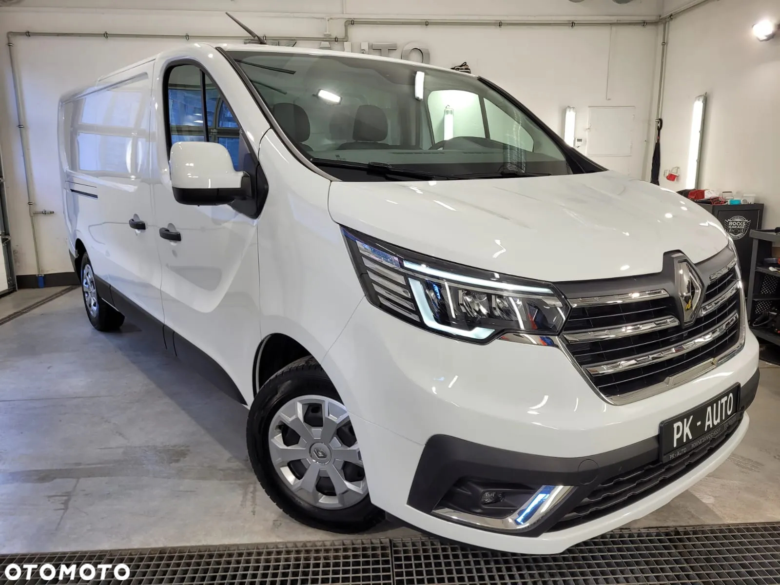 Renault Trafic - 2