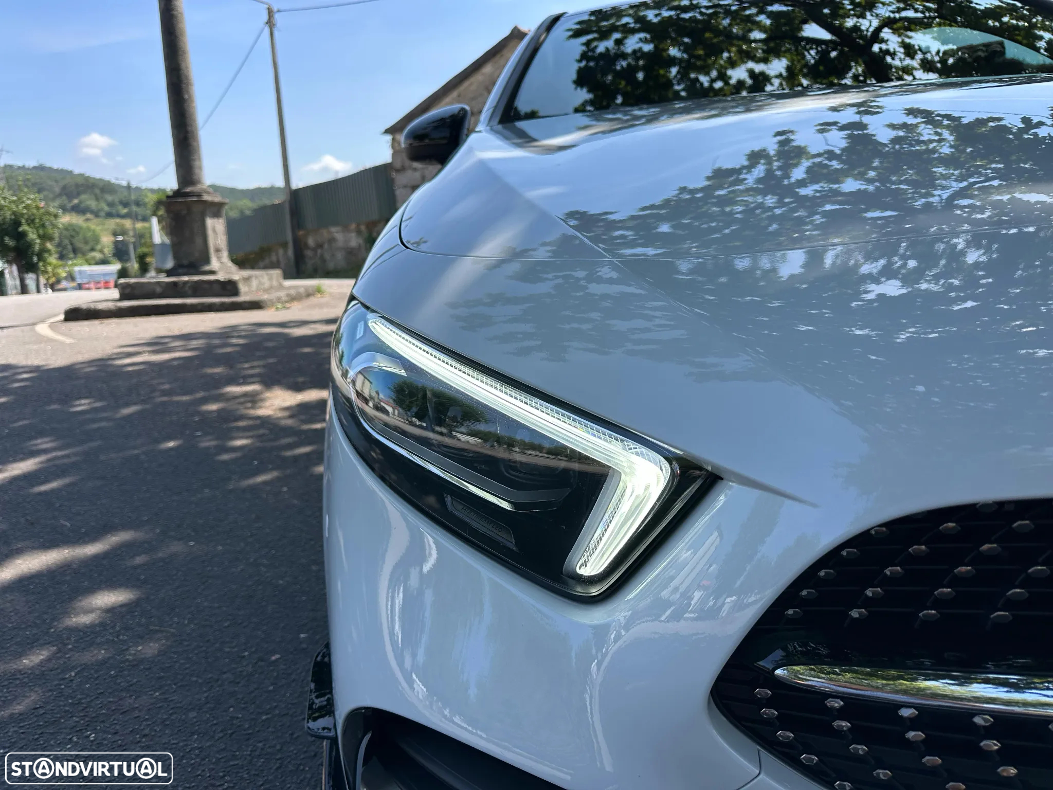 Mercedes-Benz A 250 Limousine e AMG Line - 11