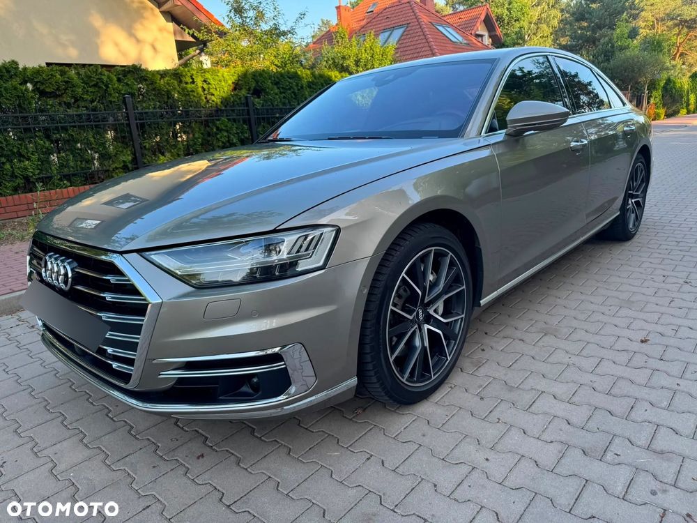 Audi A8 - 2