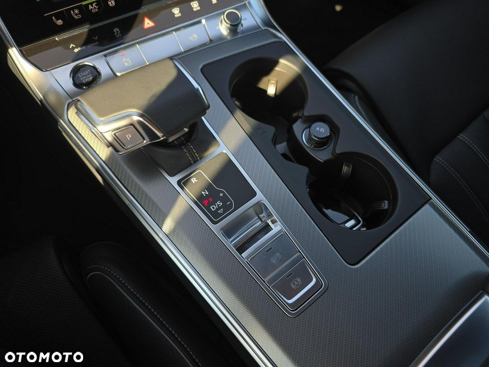 Audi A6 Allroad - 14