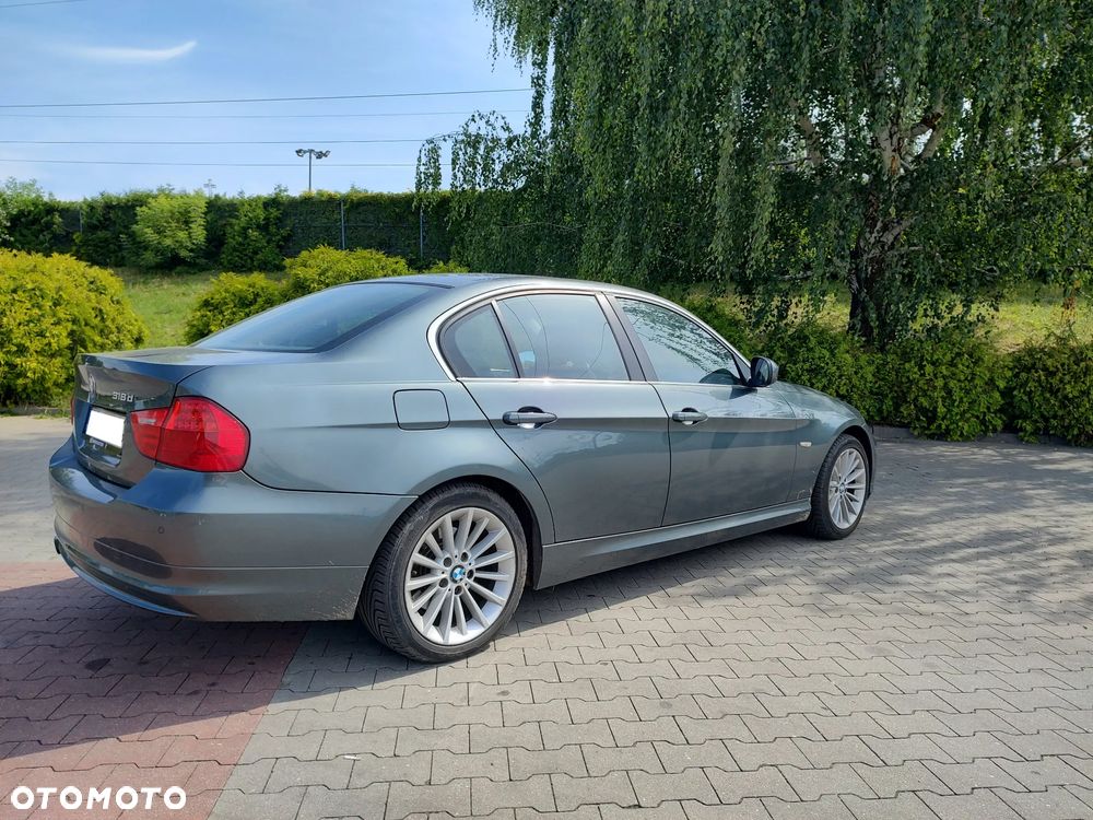 BMW Seria 3 318d - 5