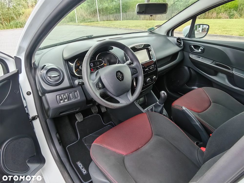 Renault Clio 1.2 16V 75 Life - 18