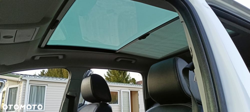 Ford Kuga 2.0 TDCi 2x4 Titanium - 11